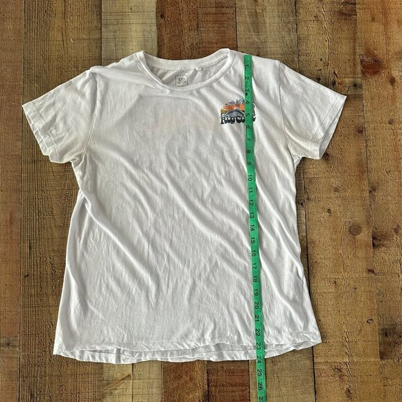 Rip Curl Womens size medium White Graphic Short Sleeve T-Shirt - Picture 3 of 6